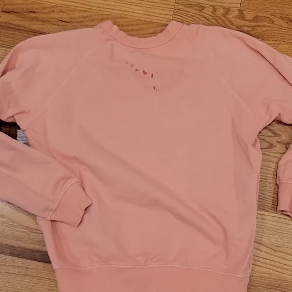 Clare V Lips Sweatshirt - Picture 8 of 11